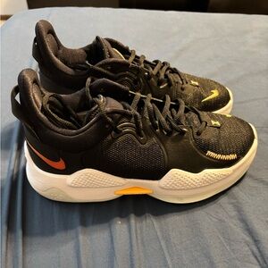 Nike PG 5